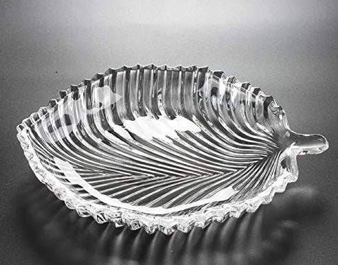 Beautify Your Dining Table With Stunning Leaf Quarter Plate. This Attractive Leaf 1piecs