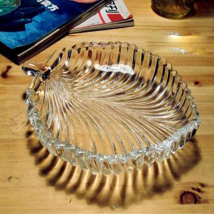 Beautify Your Dining Table With Stunning Leaf Quarter Plate. This Attractive Leaf 1piecs